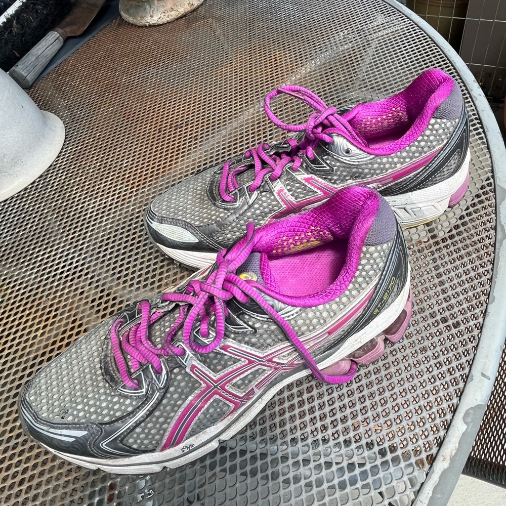 Aasics Duomax GT-2170, running shoes, good used condition,gel, IGS, 7 1/2 - Picture 2 of 4